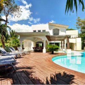 Luxury Villa in Playacar - 2