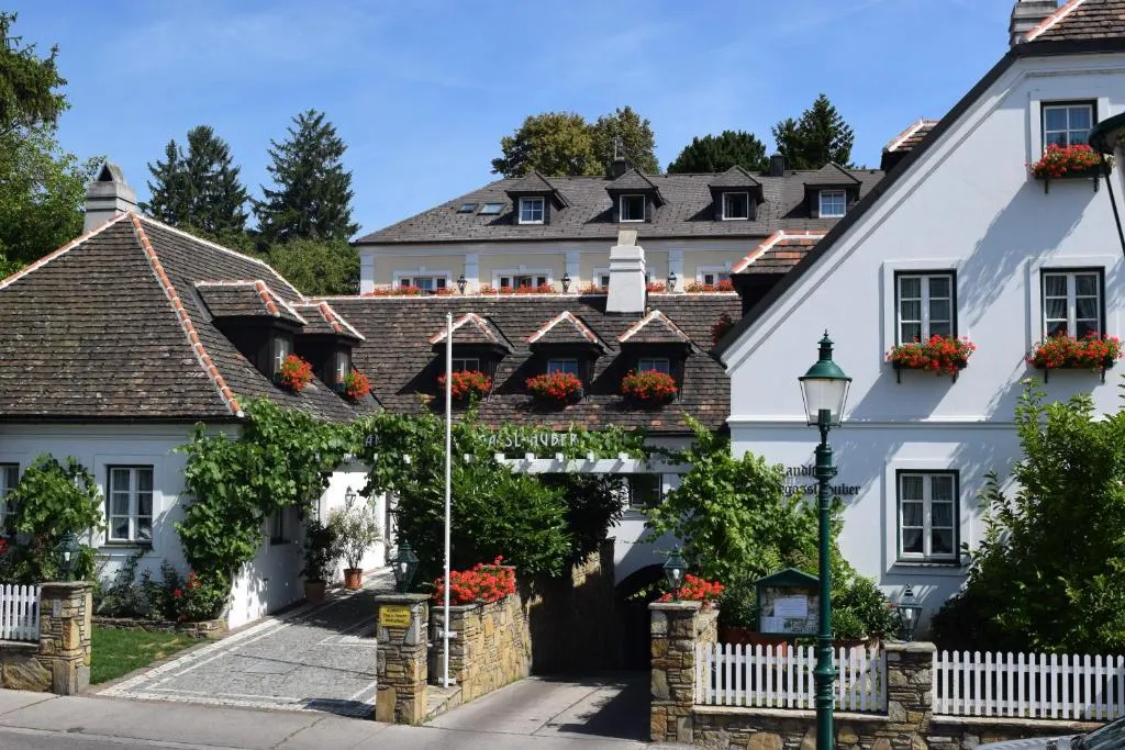 Hotel Landhaus Fuhrgassl-Huber, Hotel in Wien