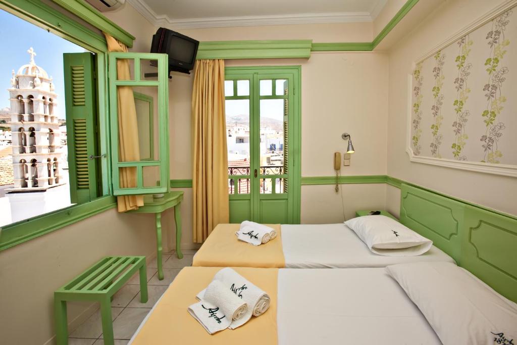 Double or Twin Room with Harbor View