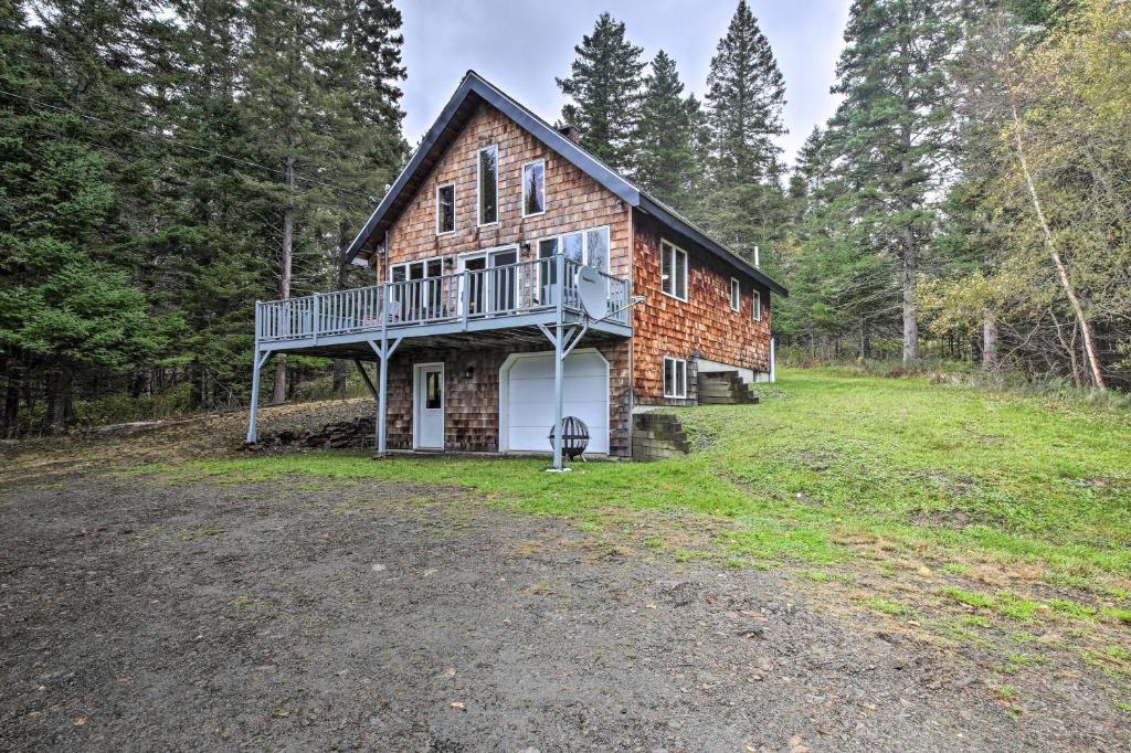 Tall Pines Rangeley Cabin with On-Site Trails