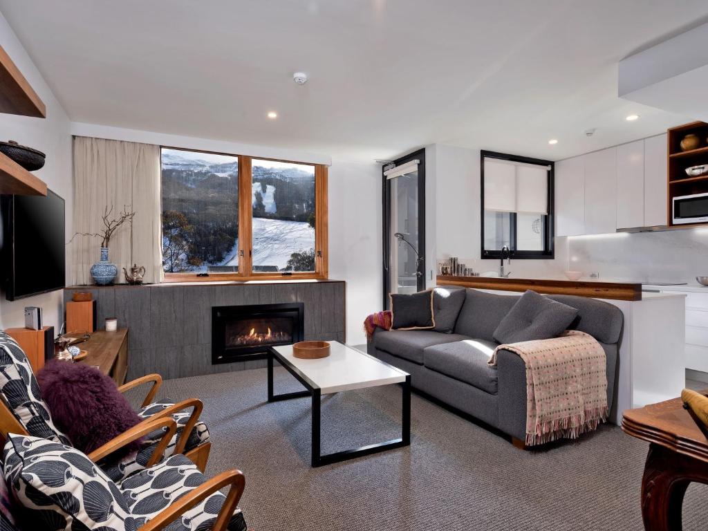 Gloria Nanook Squatters 17, Thredbo