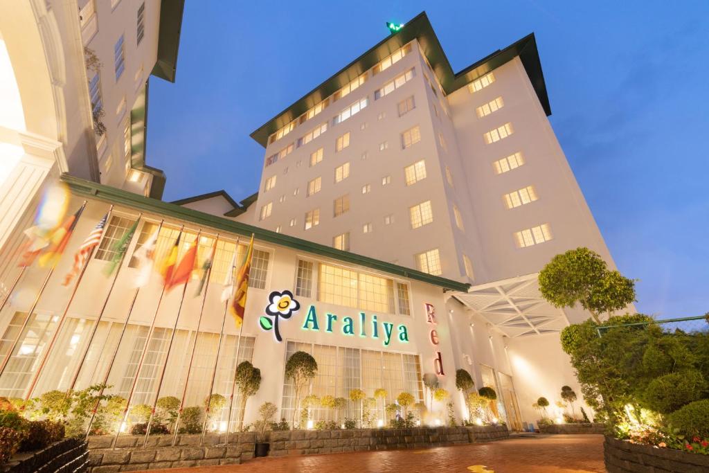 Araliya Red - Budget friendly Hotel- Where you find stunning 360 panoramic view of Nuwara Eliya, Nuwara Eliya