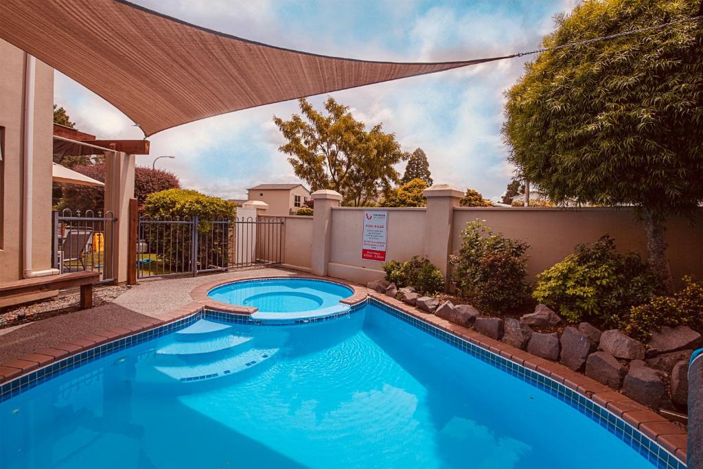 Voyager Apartments Taupo photo