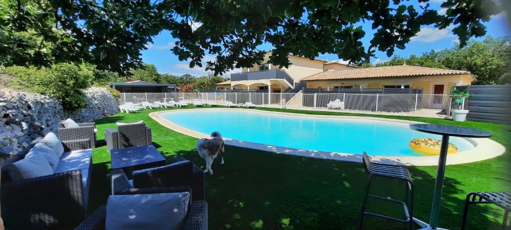 LE PARADIS ACQUIS photo