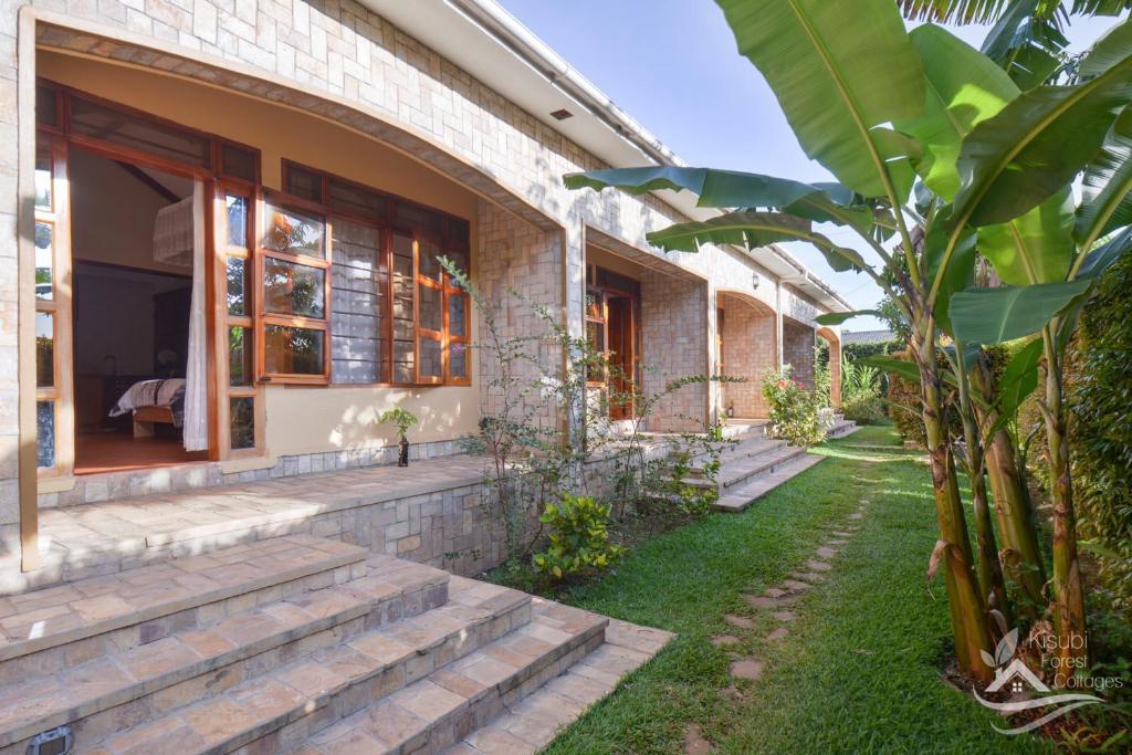 Kisubi Forest Cottages 外観