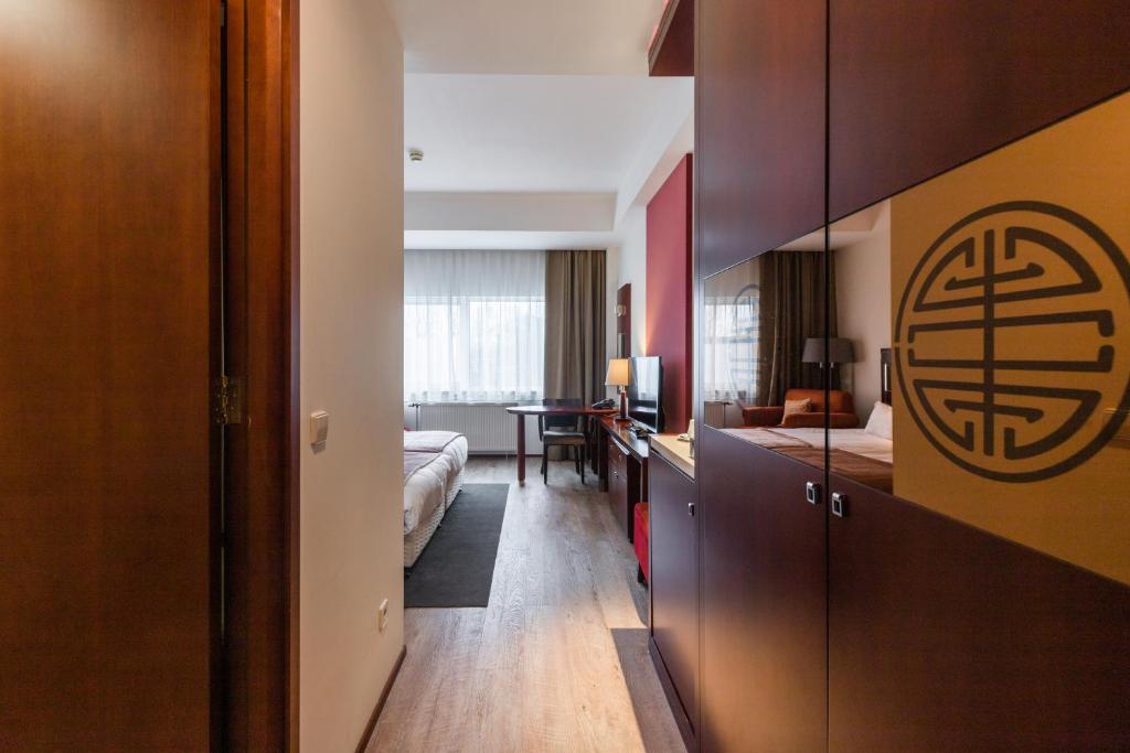 Shanghai Hotel Holland Photo 32