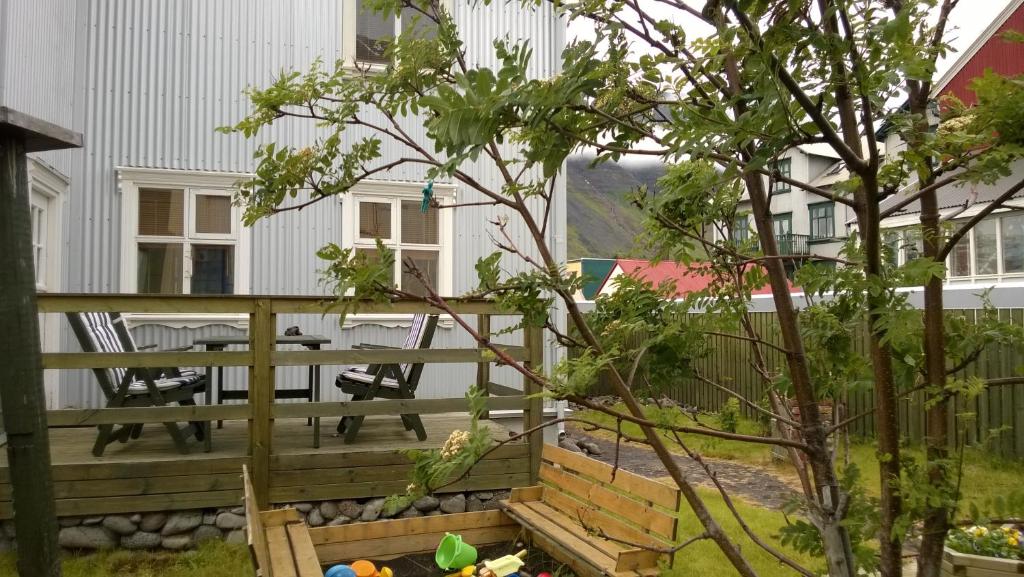 Private House with Private Garden photo