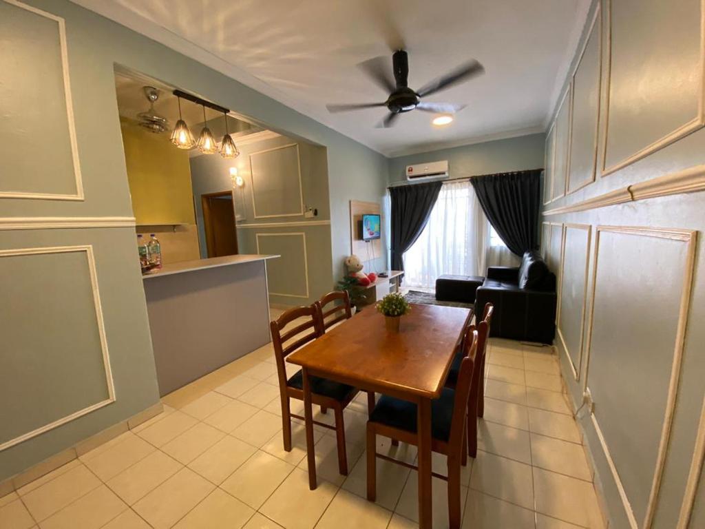 RZHOMESTAY SHAH ALAM photo
