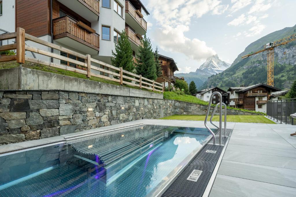 Luxury Residence Colosseo Zermatt photo