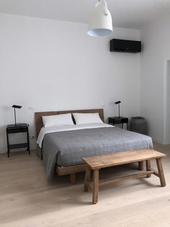 whiterooms — Hotel in Cesena
