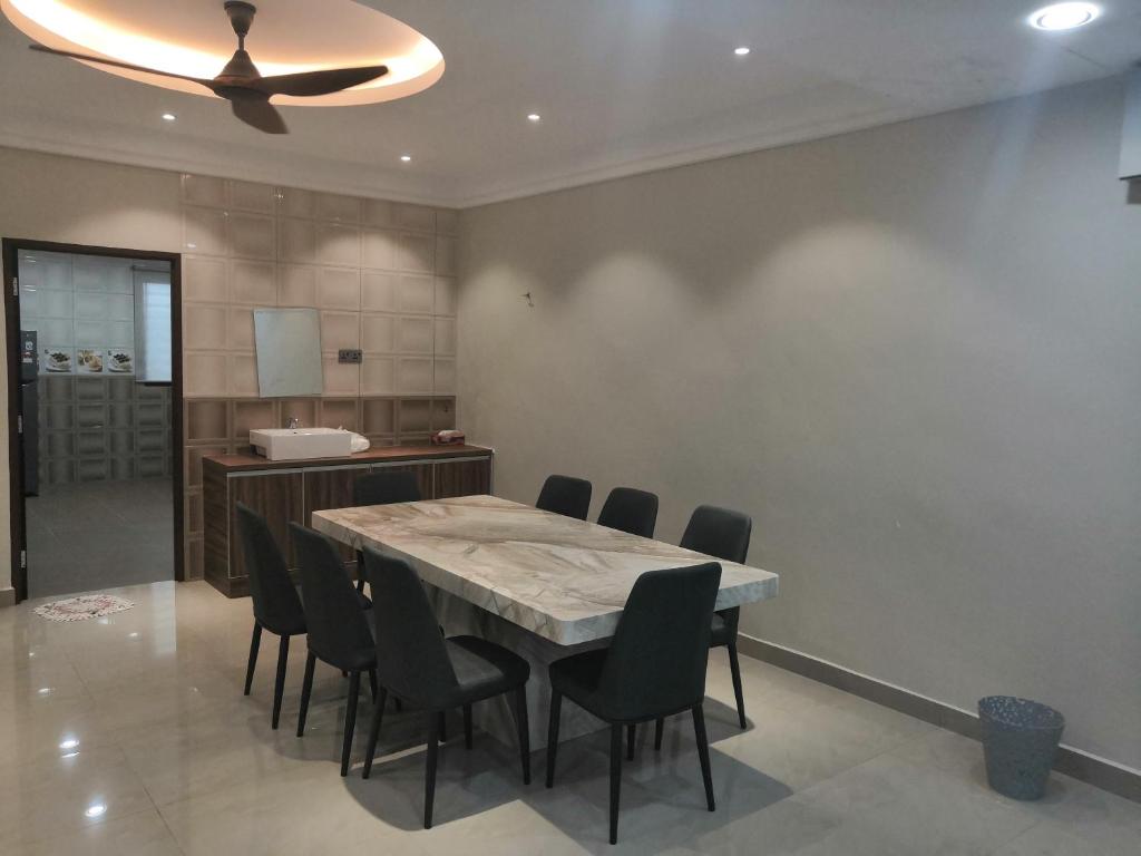 Orkid Apartment photo