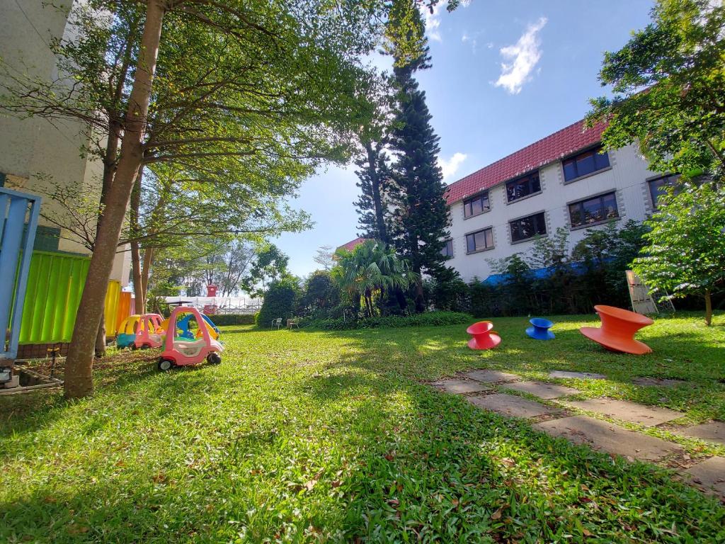 Hong Kong Silvermine Beach Resort Additional