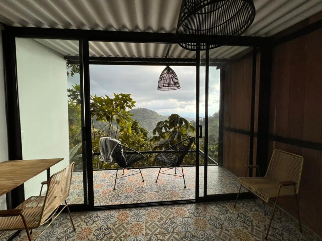 Balcony/terrace, Lodge Paraiso Verde in Manizales