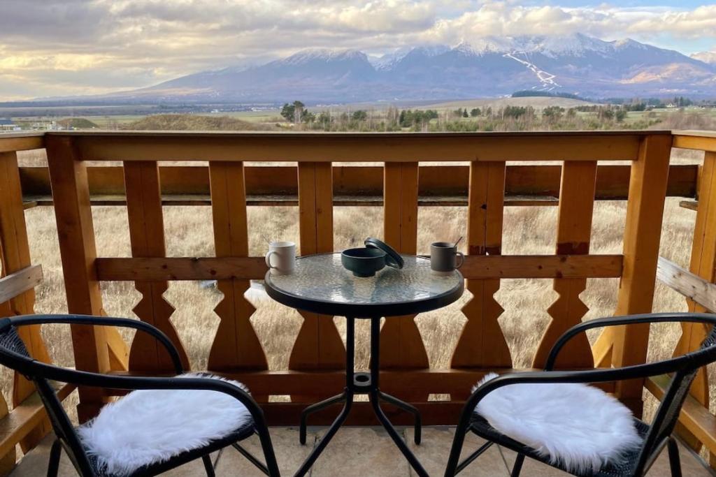 Apartment with beautiful view of High Tatras, Veľká Lomnica