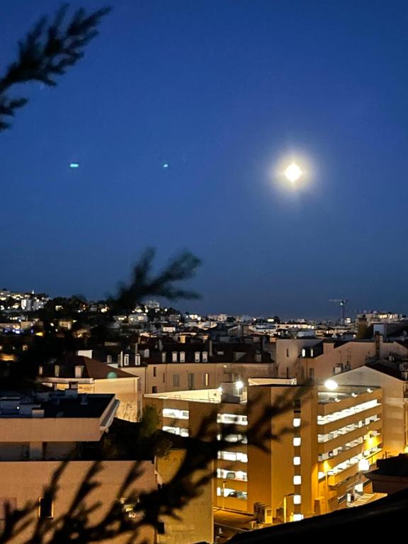 Inn CLOUDS Cannes - 4
