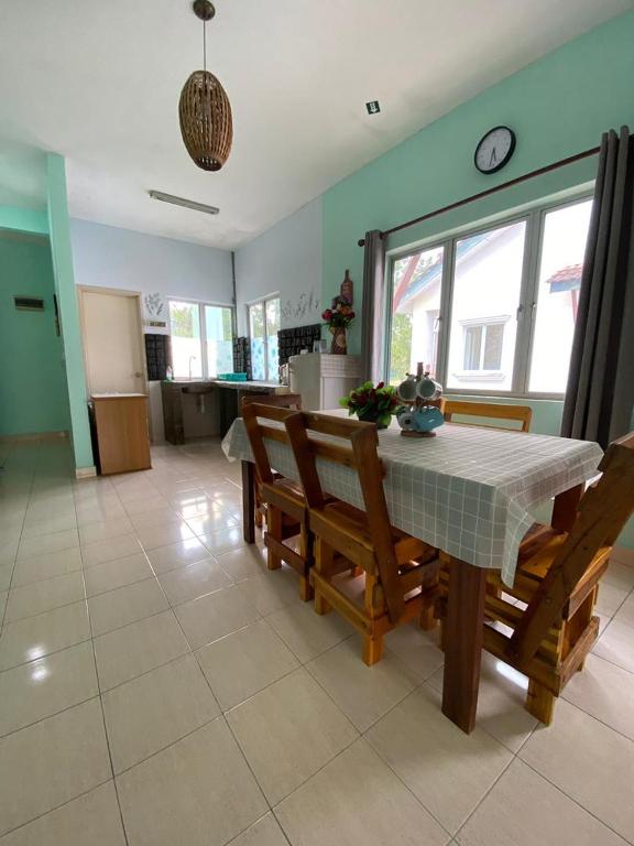 Karisma Villa Bukit Merah photo