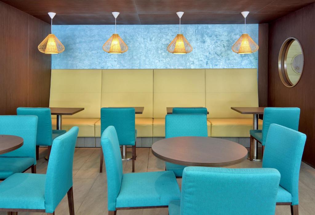 Ralitsa AquaClub Hotel & Aquapark — Restaurant & bars in Albena, Dobrich