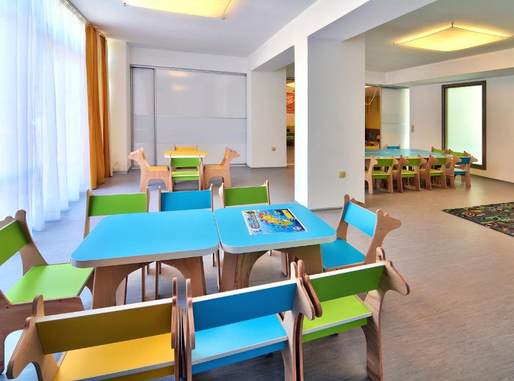Ralitsa AquaClub Hotel & Aquapark — Attractions for children in Albena, Dobrich