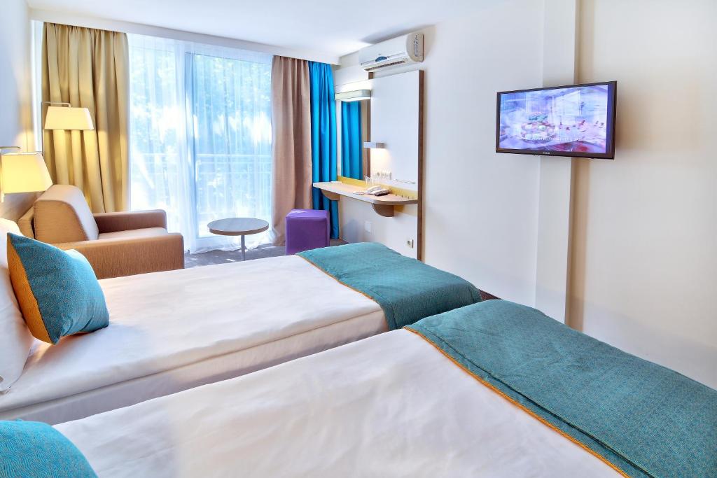 Ralitsa AquaClub Hotel & Aquapark — Hotel rooms in Albena, Dobrich
