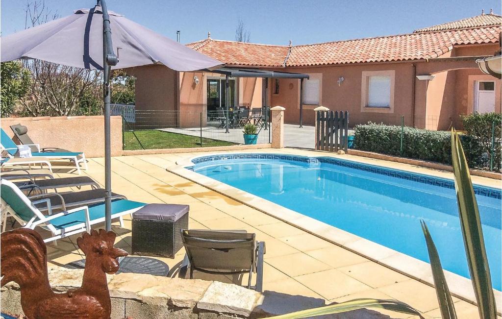 Amazing home in Puimisson with 4 Bedrooms, WiFi and Outdoor swimming pool