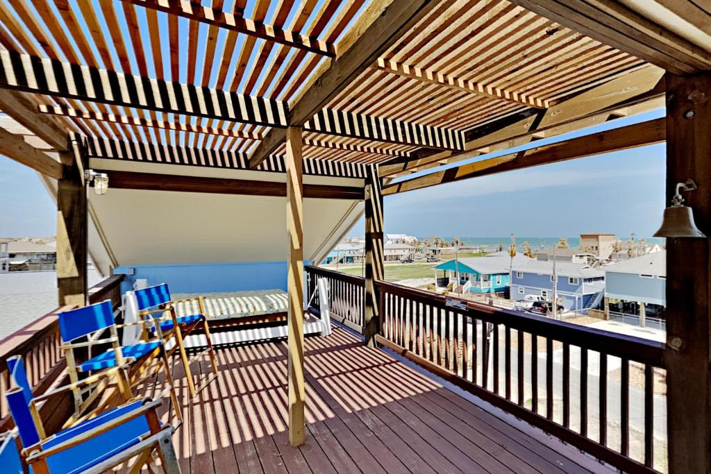 Take Me To The Beach, Rockport