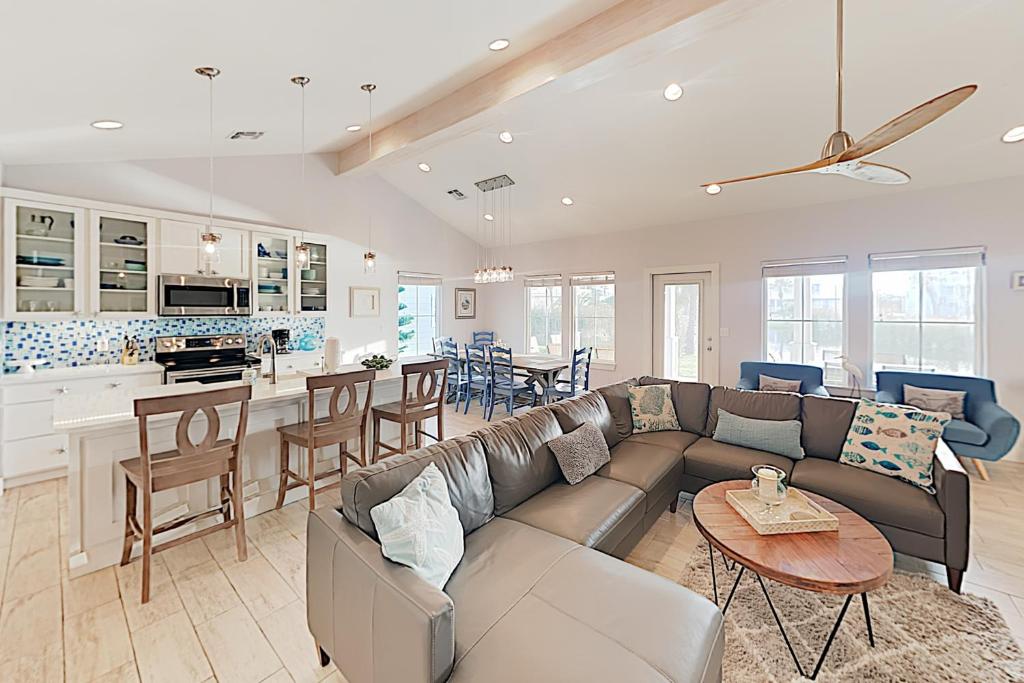 Sleek Beach at Palmilla Beach, Port Aransas