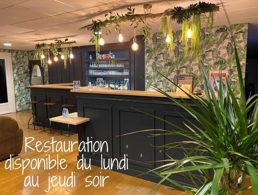 SHELDER Hôtel - CHERBOURG EN COTENTIN - Equeurdreville，位于瑟堡的酒店
