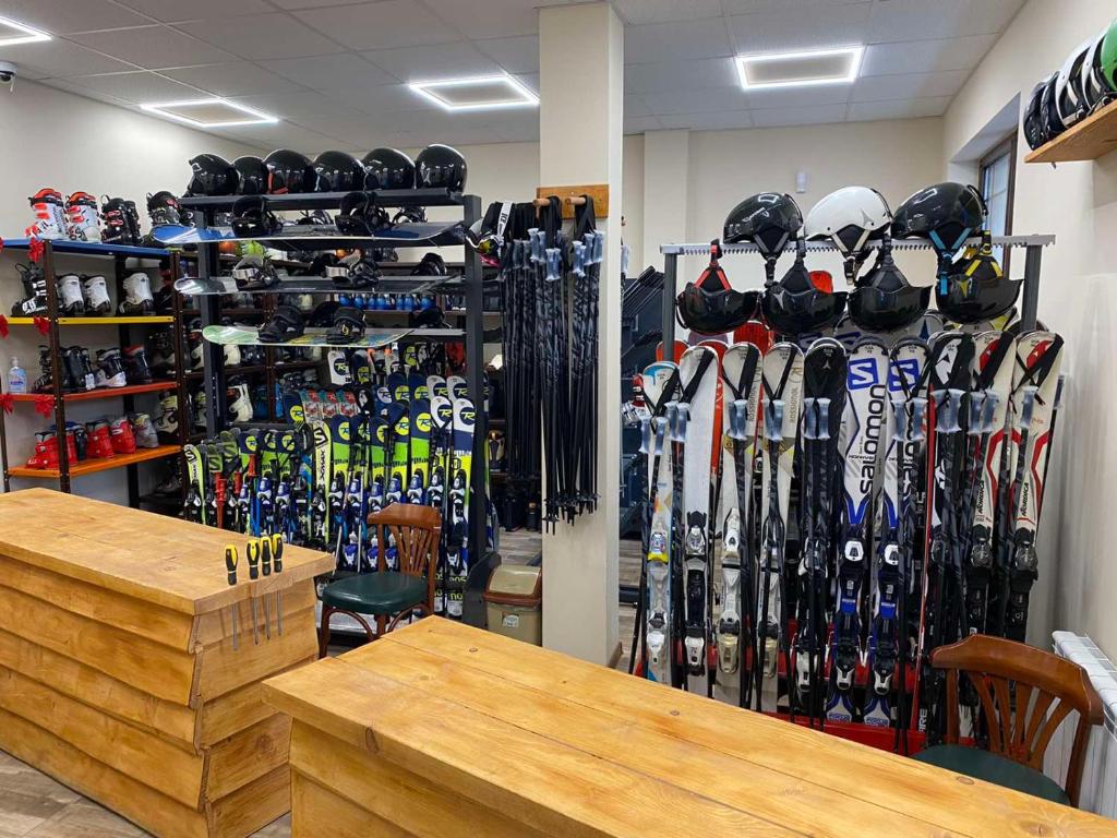 Alpin Borovets, Алпин Боровец — Borovets, Sofia (province)