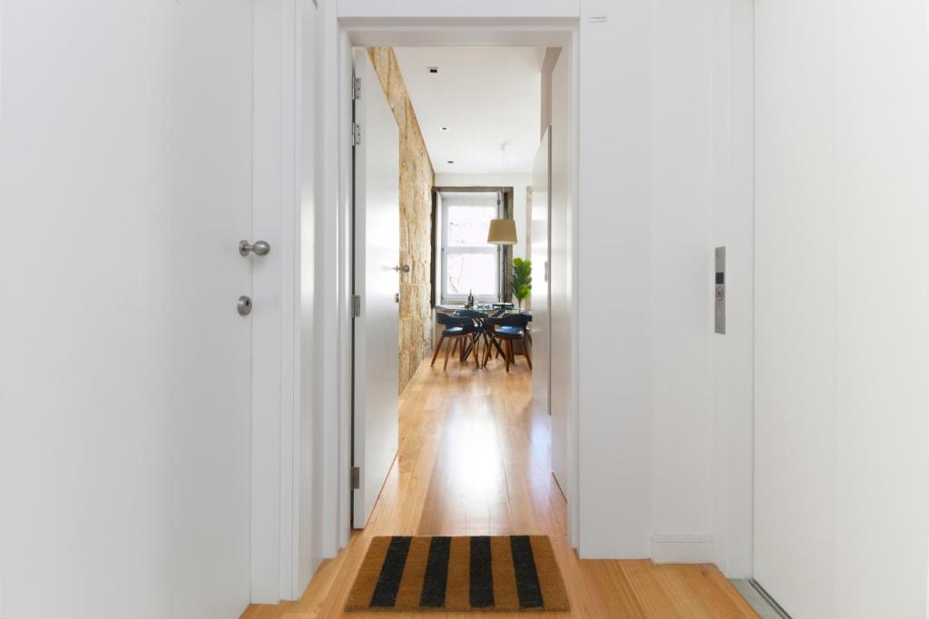 Facilities, MSC Flats - Comercio do Porto in Porto