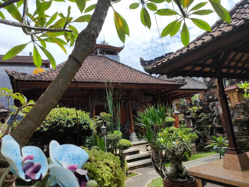 Dika Accommodation Ubud photo