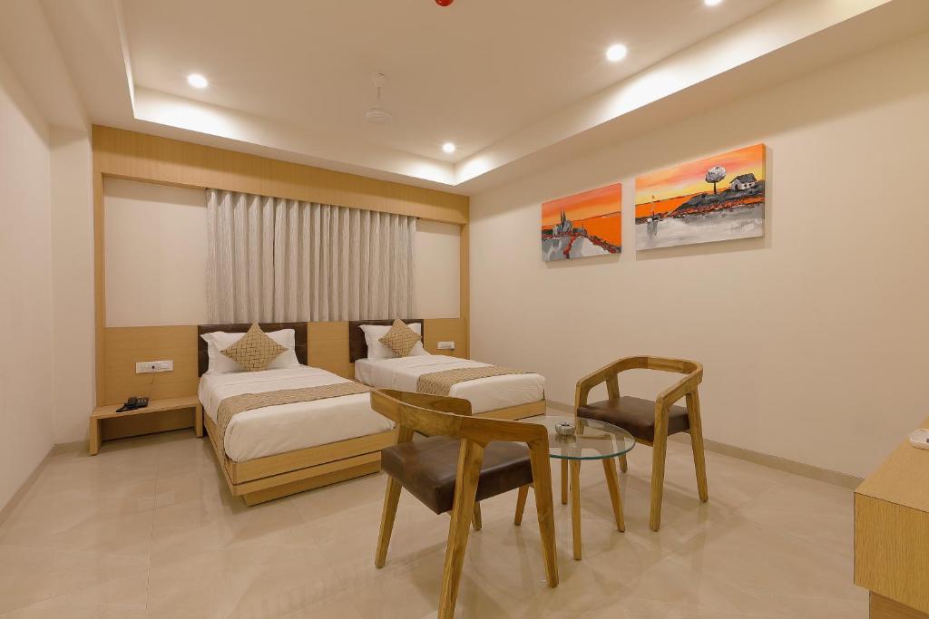 HOTEL BHAGYODAY photo