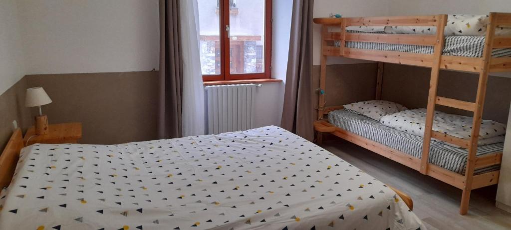 Chambre a louer a la nuitee photo