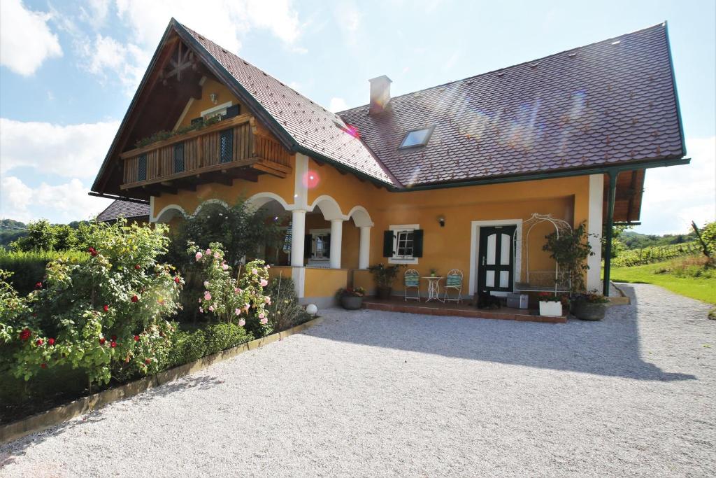 Weingut - Ferienhaus Sonja Rohrbacher 전경