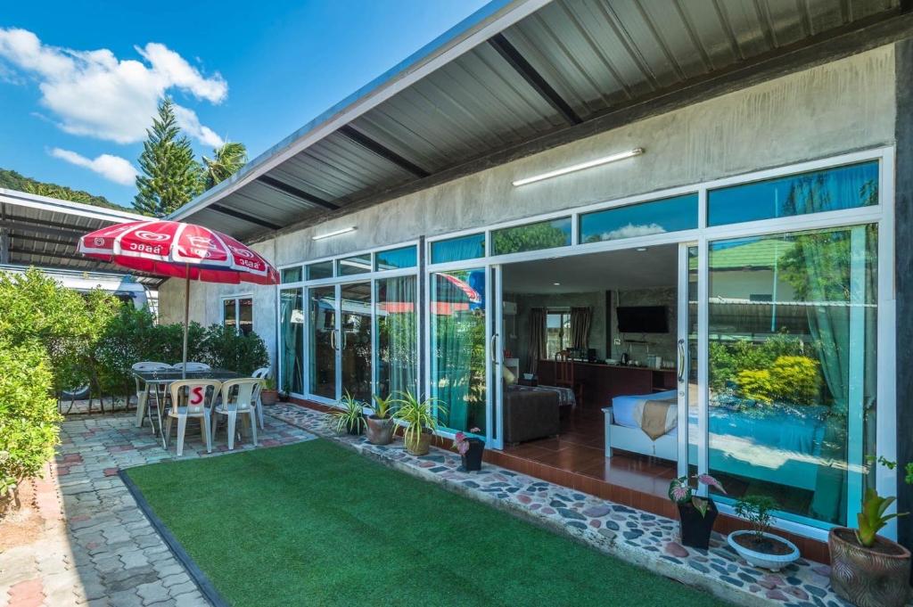 Klong Dao Sunset Villa