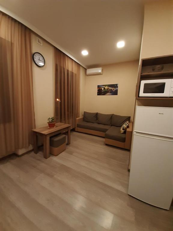 Yerevan, Abovyan 34 My street, Jerevan