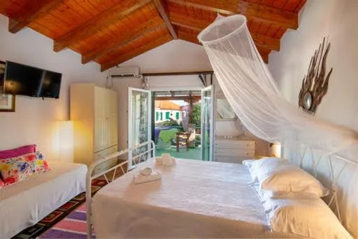 Nandia Studio & Apartment, hotel v destinaci Gaios