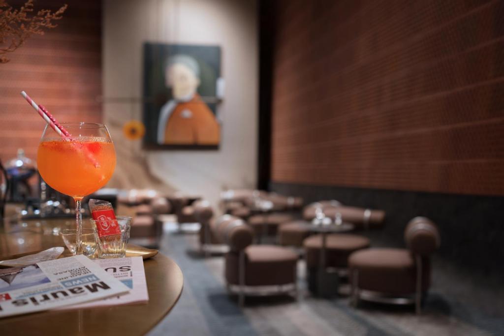Bar/ Salón