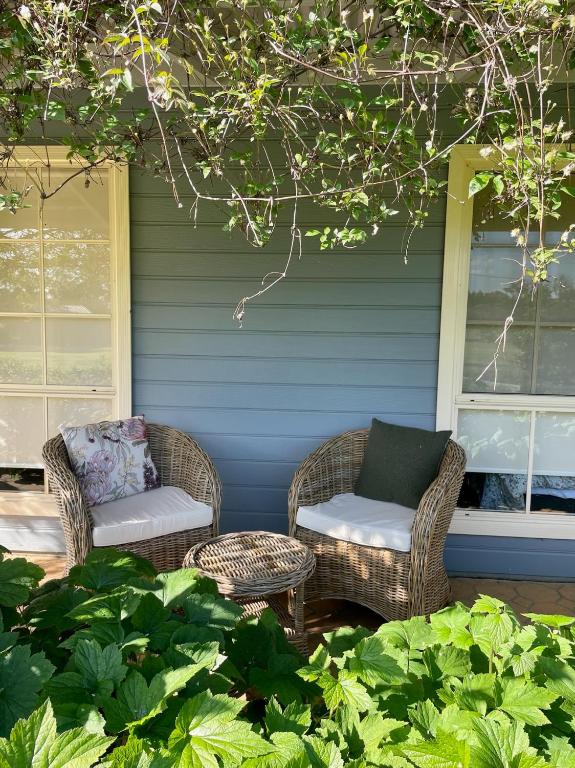 Marigold Cottage - A peaceful mountain getaway photo
