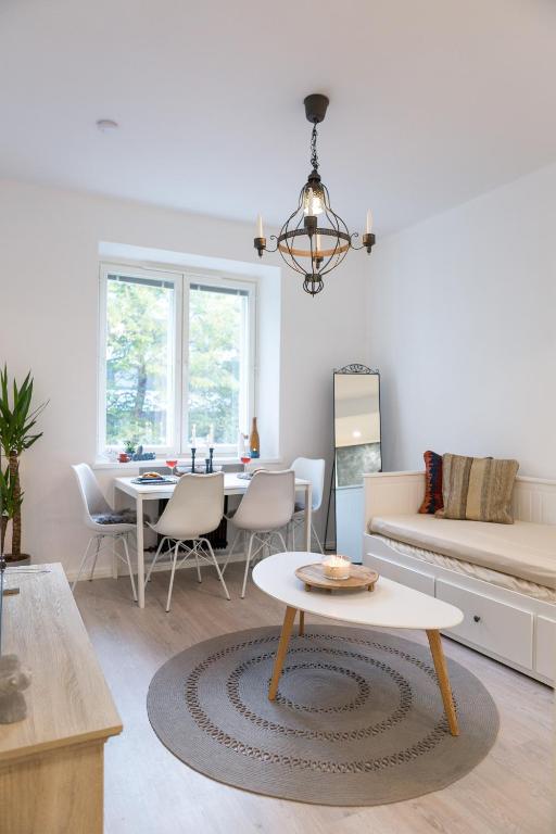 Kotoisa & Tyylikäs Keskusta-asunto Neljälle!, Tampere