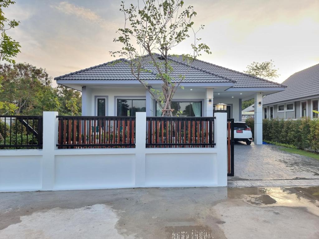 Baan Dalah Buriram, Buriram