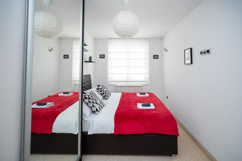 Bright 1BDR Apartment in the City Center - 2