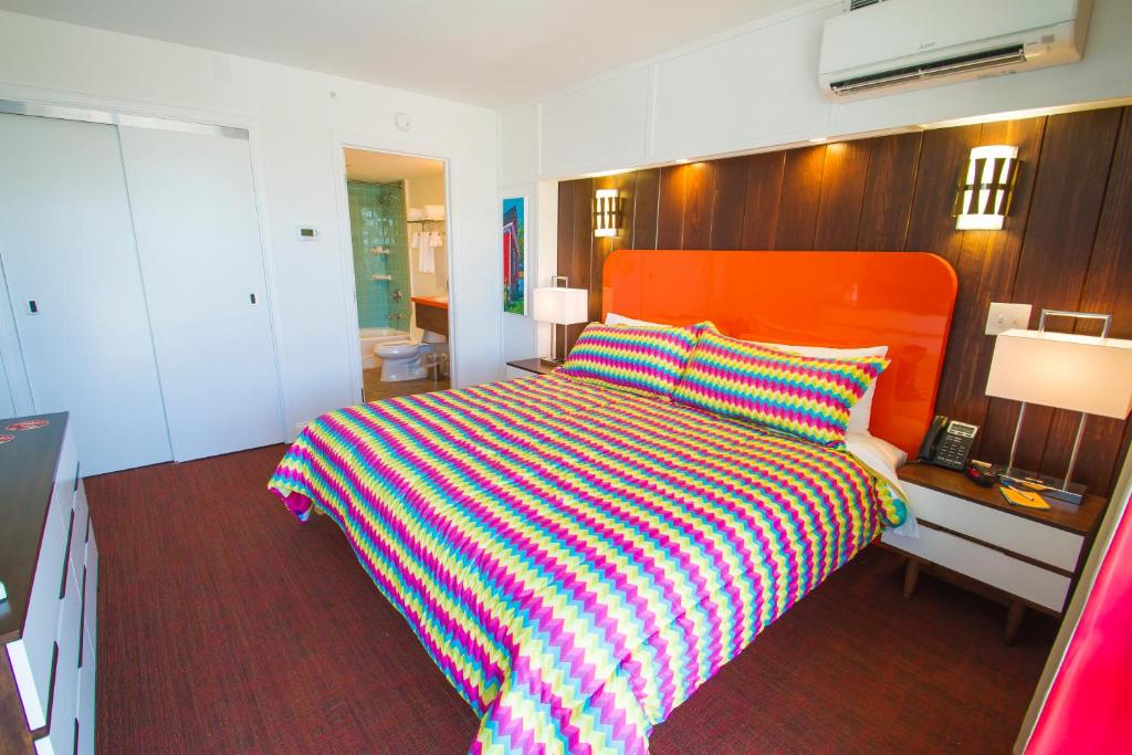 Mother Earth Motor Lodge photo