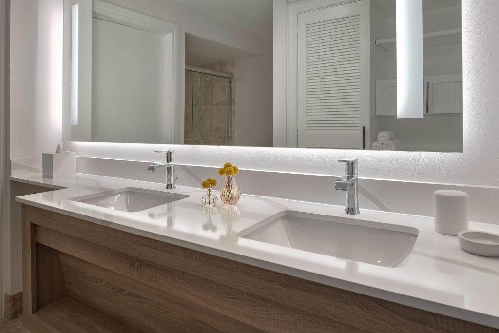 Sheraton Suites Key West Photo 42