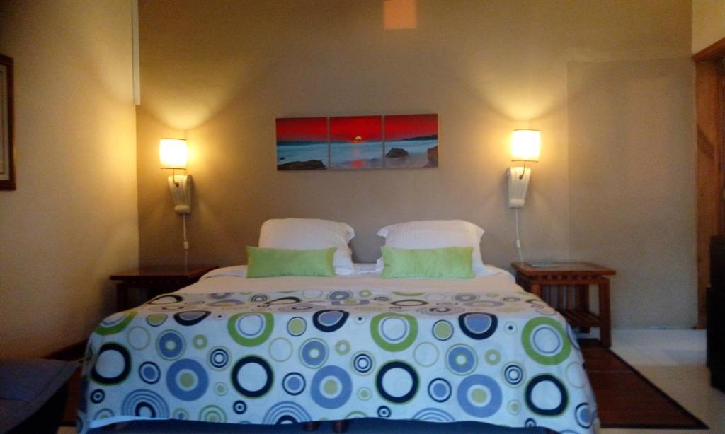 Colonial Cocoon Studio and Apartement photo