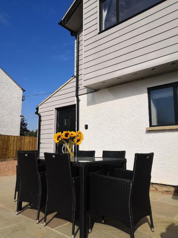 Bowkett Cottage, Cinderford photo 4