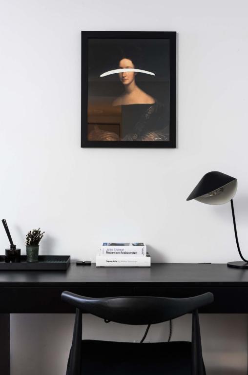 Sleek CWE Studio near BJC by Zencity photo