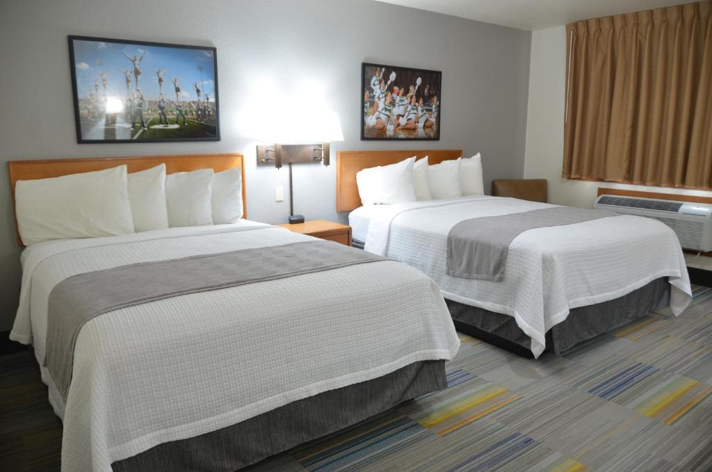 Bearcat Inn and Suites — Hotel in Maryville (MO)