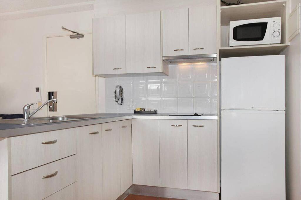 Mooloolaba Unit in the Nautilus Resort photo