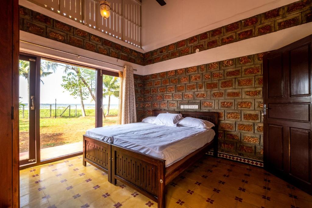 Selcouth, Pet-friendly 2br by the backwaters by Roamhome — Hotel in Kumarakom