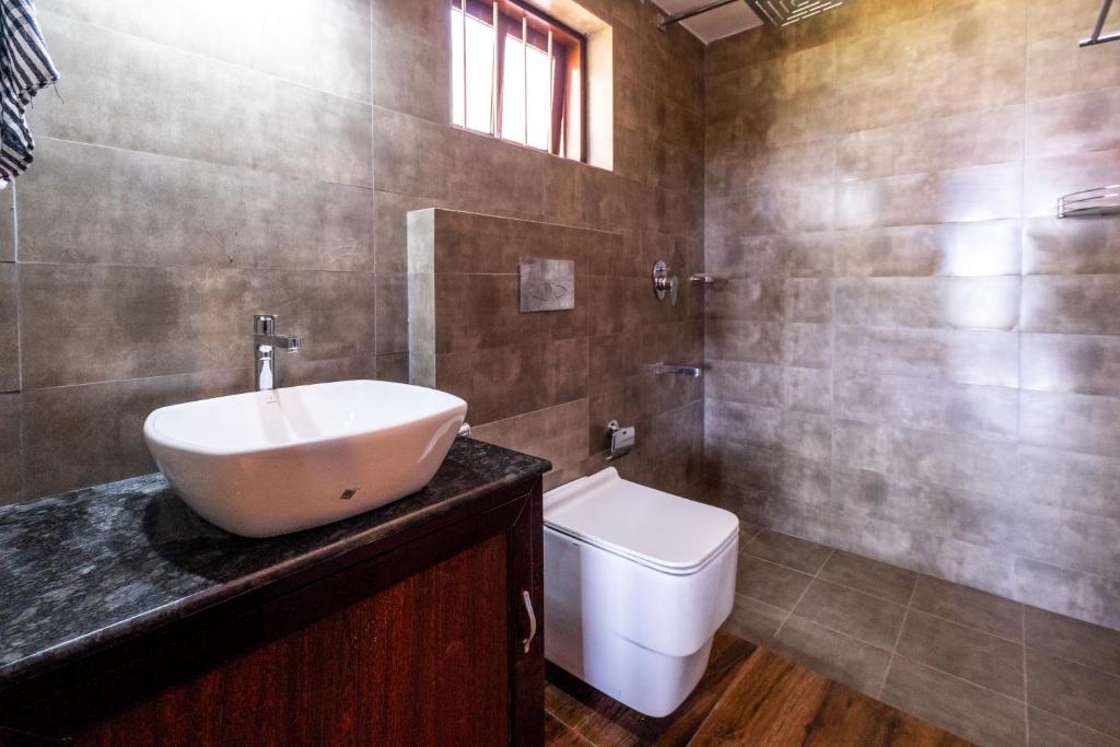 Selcouth, Pet-friendly 2br by the backwaters by Roamhome photo